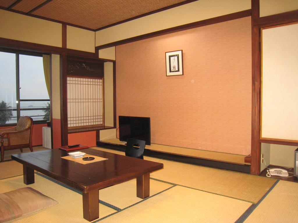 Hotel Utsumionsen Ichizu Aichi Exterior foto